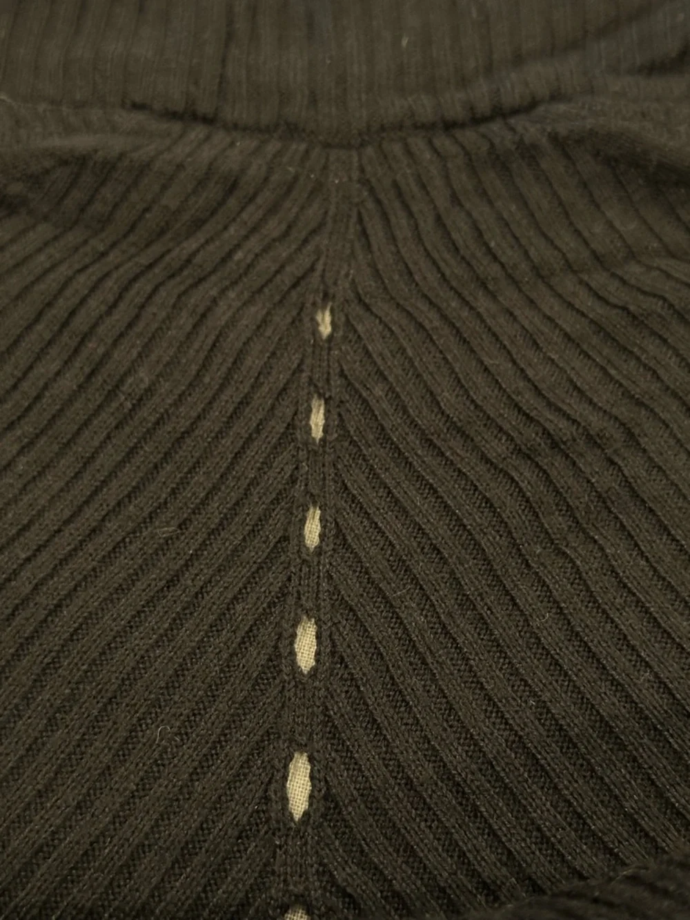 Lululemon Resolution Wrap
Black - Picture 11 of 15
